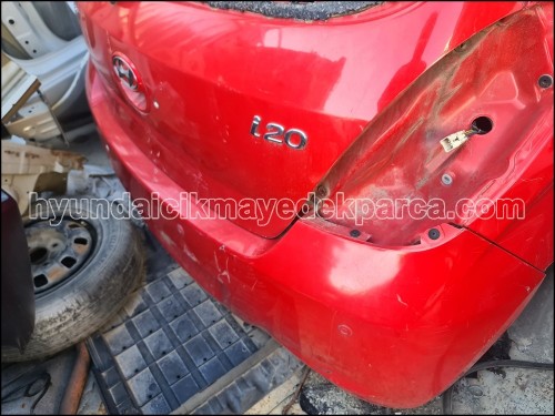 Hyundai i20 Arka Tampon Kırmızı